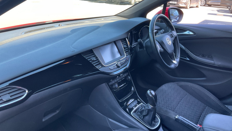 Vauxhall Astra 1.4i 16V SRi 5dr Petrol Hatchback